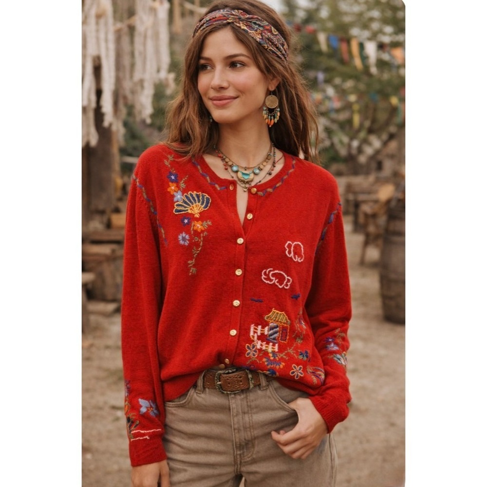 GW JEANS CO.‎ Red Embroidered Asian Floral Cardigan Sweater Medium